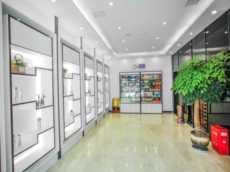 Lavande Hotel Nanchang Bayi Square Branch Exterior photo